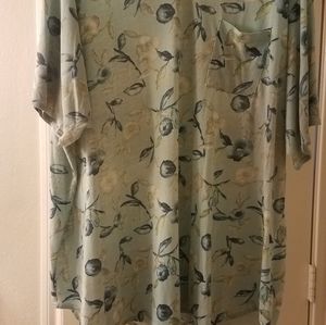 Plus size Women's Shirt